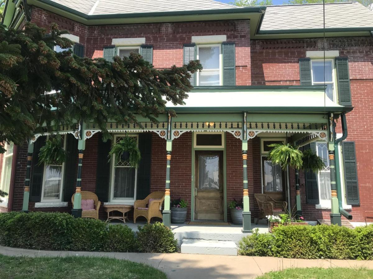 The Nauvoo Grand Bed & Breakfast Exterior foto